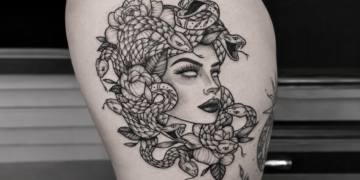 Ms Deborah's Fountain of Youth Tattoo and Body Piercing studio storefront in St. Augustine, Florida